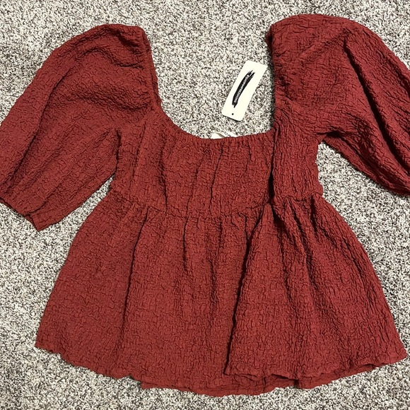 NWT Shop Impressions On My Way To You In Aurora Red Top Small - Picture 4 of 6